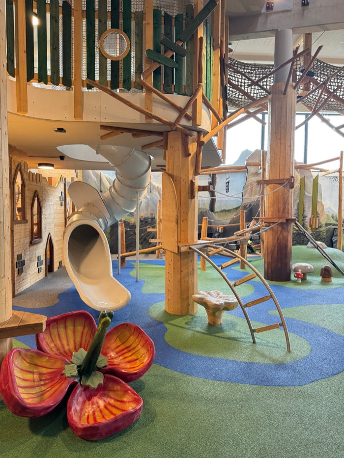 The indoor treehouse playground at ULRICHSHOF family hotel